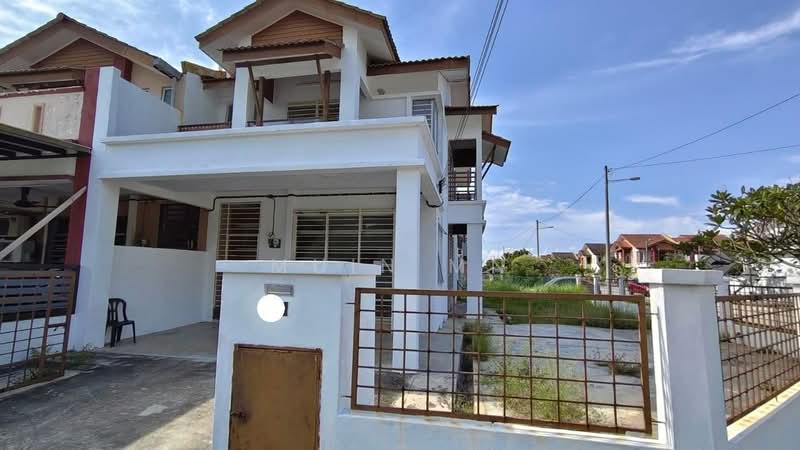 2-storey Terraced House for Sale in Saujana Utama (Selangor) - Muin Mn - Exterior - PropertyGuru.com.my