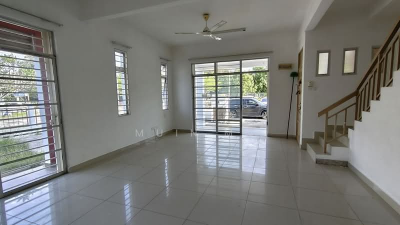 2-storey Terraced House for Sale in Saujana Utama (Selangor) - Muin Mn - Living Room - PropertyGuru.com.my