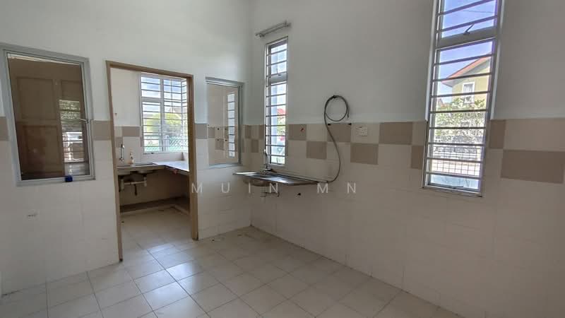 2-storey Terraced House for Sale in Saujana Utama (Selangor) - Muin Mn - Kitchen - PropertyGuru.com.my