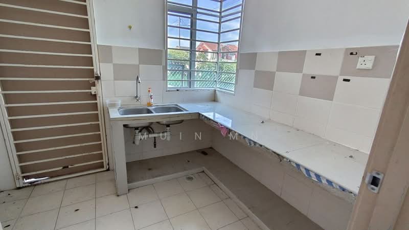 2-storey Terraced House for Sale in Saujana Utama (Selangor) - Muin Mn - Kitchen - PropertyGuru.com.my