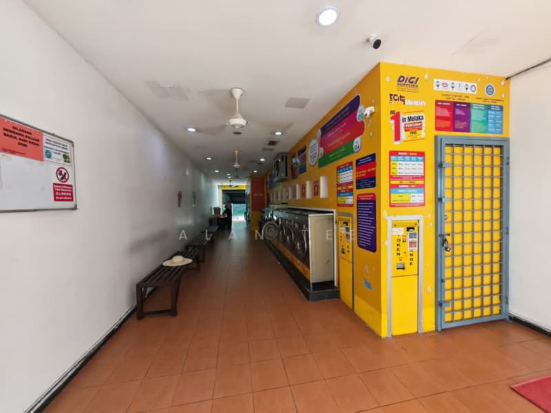 Kedai / Pejabat untuk Dijual di Bachang (Melaka) - Alan Tee - Interior - PropertyGuru.com.my