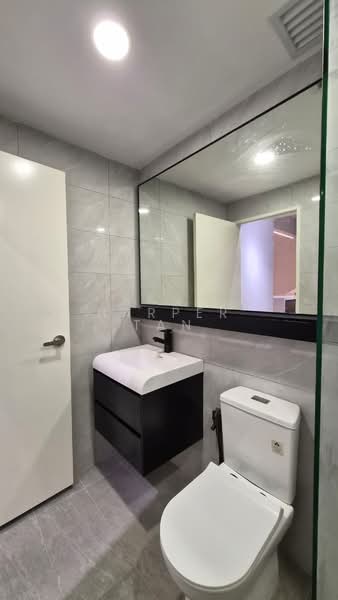 Service Residence for Rent at Altris Residences @ The Quartz WM - Harper Tan - Bathroom - PropertyGuru.com.my