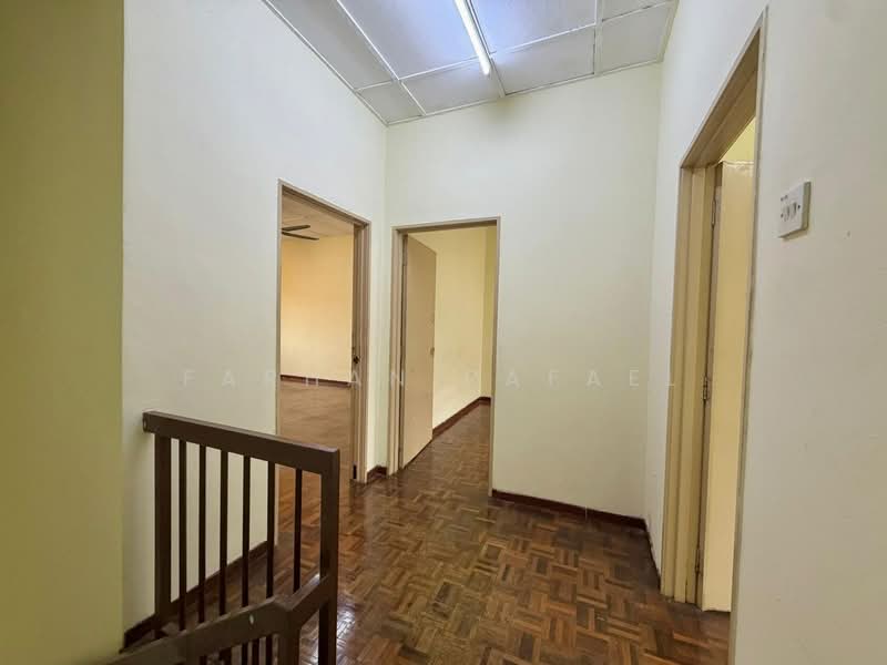 Terraced House for Sale in Taman Tun Perak (Rawang) - Farhan Rafael - Corridor - PropertyGuru.com.my
