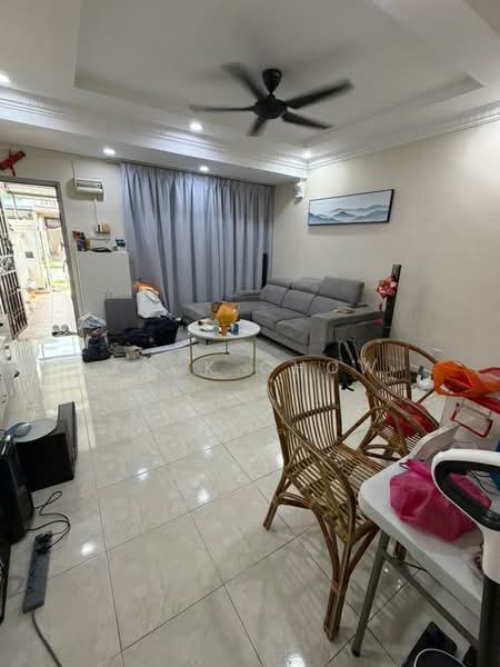 Rumah Teres 2 Tingkat untuk Dijual di Taman Molek (Johor Bahru) - Zack Chow - Living Room - PropertyGuru.com.my