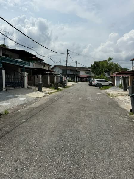 Rumah Teres 2 Tingkat untuk Dijual di Taman Molek (Johor Bahru) - Zack Chow - Exterior - PropertyGuru.com.my