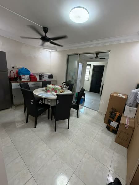 Rumah Teres 2 Tingkat untuk Dijual di Taman Molek (Johor Bahru) - Zack Chow - Dining Room - PropertyGuru.com.my
