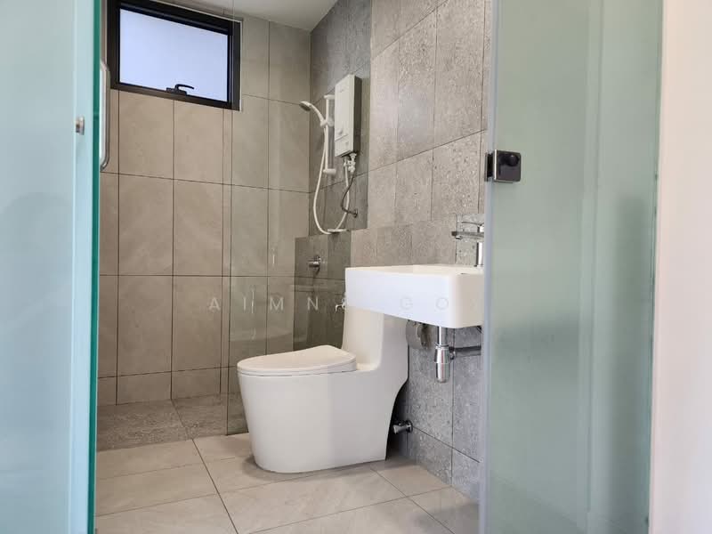 Servis Apartment untuk Disewa di Emerald 9 - Aimns Goy - Bathroom - PropertyGuru.com.my