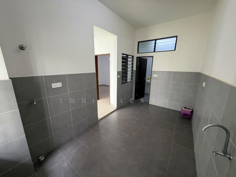 Semi-Detached House for Sale in Setia Ecohill (Semenyih) - Louis Leang - Kitchen - PropertyGuru.com.my