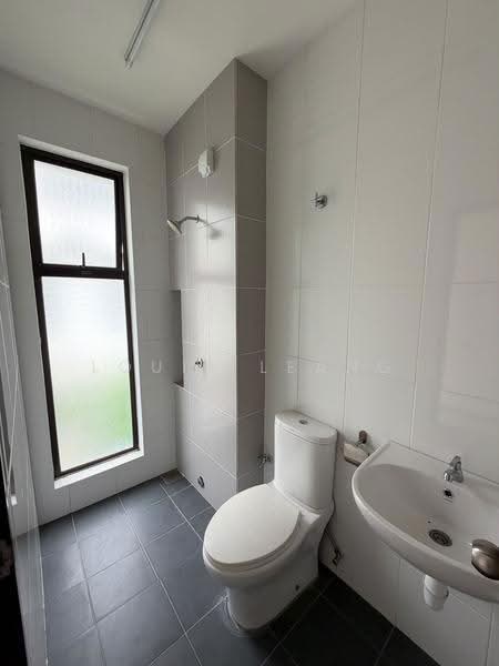 Semi-Detached House for Sale in Setia Ecohill (Semenyih) - Louis Leang - Bathroom - PropertyGuru.com.my