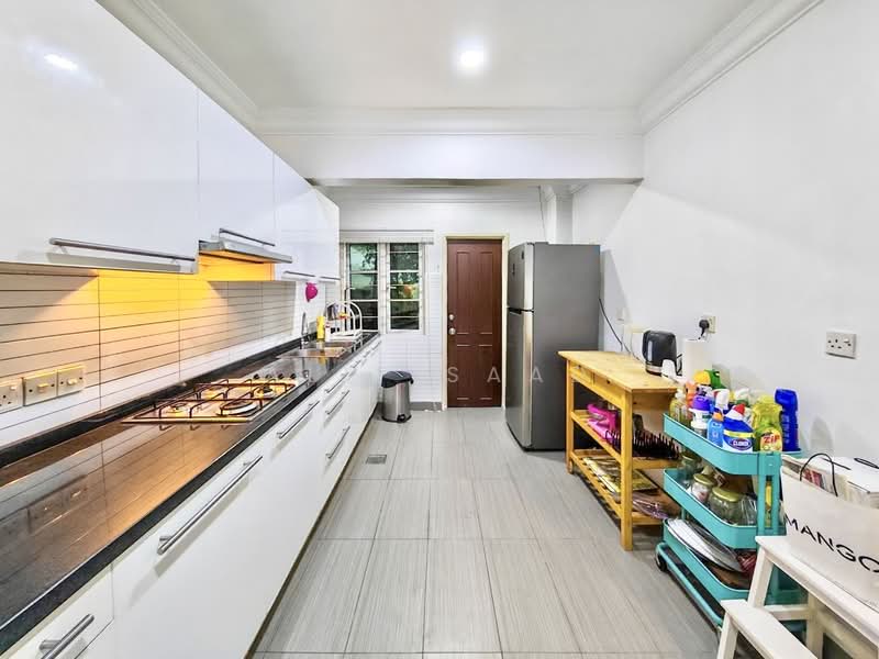 2-storey Terraced House for Sale in Perdana Lakeview East (Cyberjaya) - Alif Saad - PropertyGuru.com.my