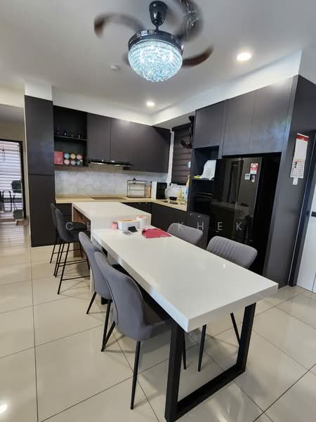 Kondominium untuk Dijual di Golden Triangle 2 - Chien Khek Ng - Kitchen - PropertyGuru.com.my