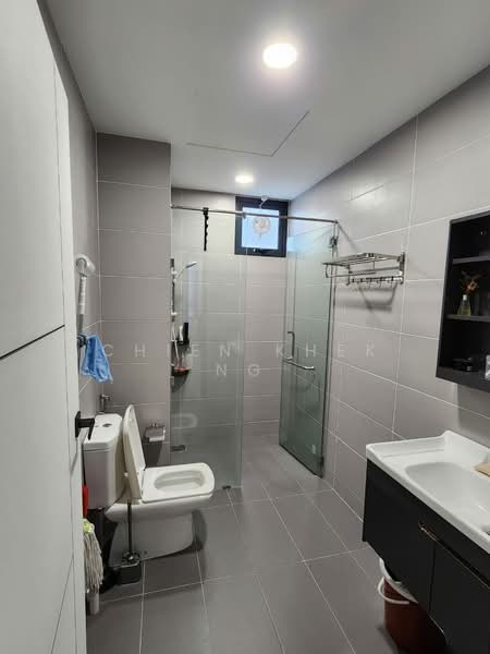 Kondominium untuk Dijual di Golden Triangle 2 - Chien Khek Ng - Bathroom - PropertyGuru.com.my
