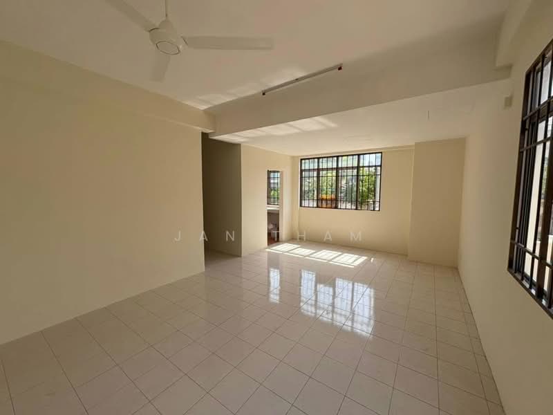Condominium for Sale at Amandari - Jan Tham - Living Room - PropertyGuru.com.my