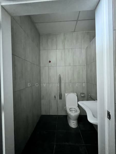 Factory for Rent in Ulu Tiram (Johor) - Dovin Ler - Bathroom - PropertyGuru.com.my