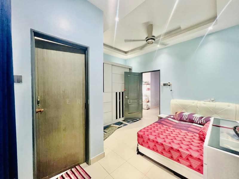 Townhouse for Sale in Sungai Buloh (Selangor) - Erin Yusof - Bedroom - PropertyGuru.com.my