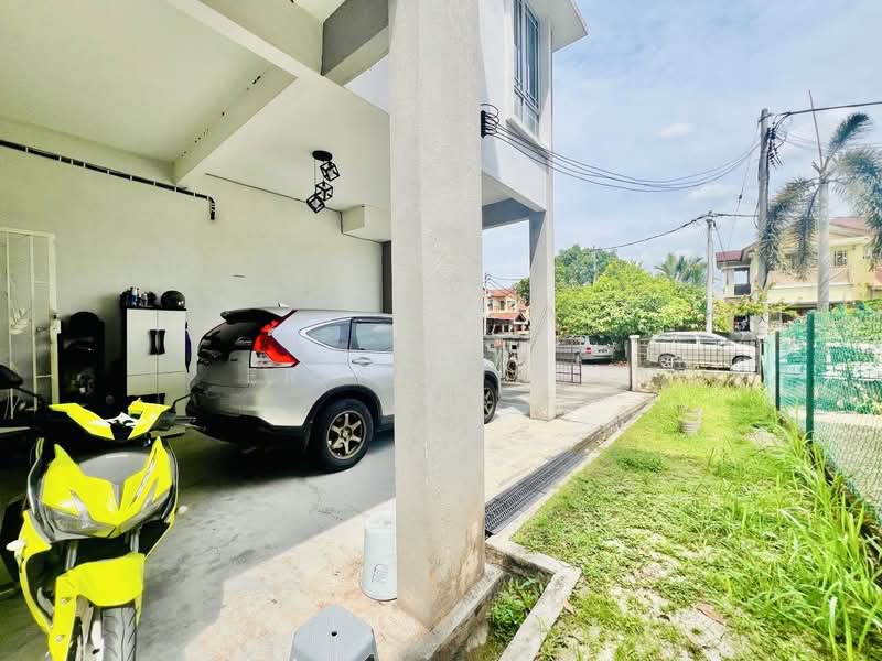 Townhouse for Sale in Sungai Buloh (Selangor) - Erin Yusof - PropertyGuru.com.my