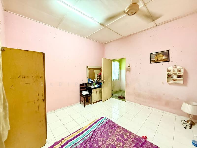 2-storey Terraced House for Sale in Bandar Rinching (Semenyih) - Sabirin Ahmad - PropertyGuru.com.my