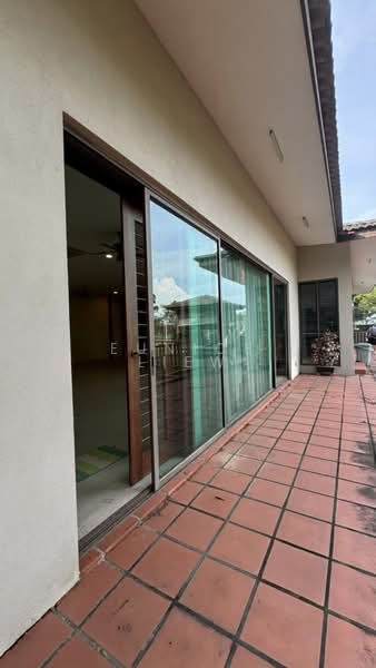 Bungalow for Sale in Kampung Pasir Panjang (Pasir Panjang) - Eunice Liew - PropertyGuru.com.my