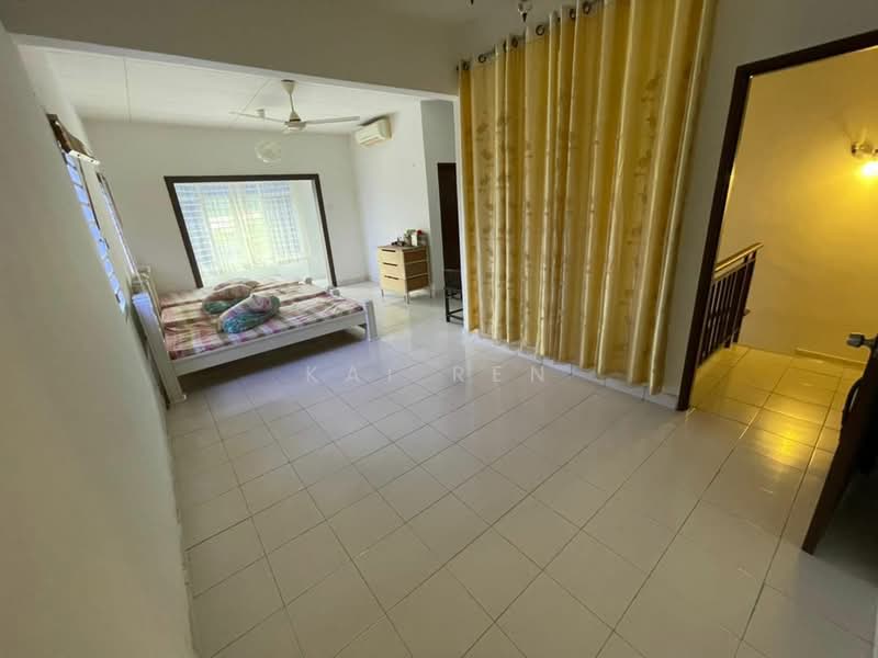 Rumah Teres 3 Tingkat untuk Dijual di Pekan Batu 9 (Cheras) - Kai Ren - Bedroom - PropertyGuru.com.my