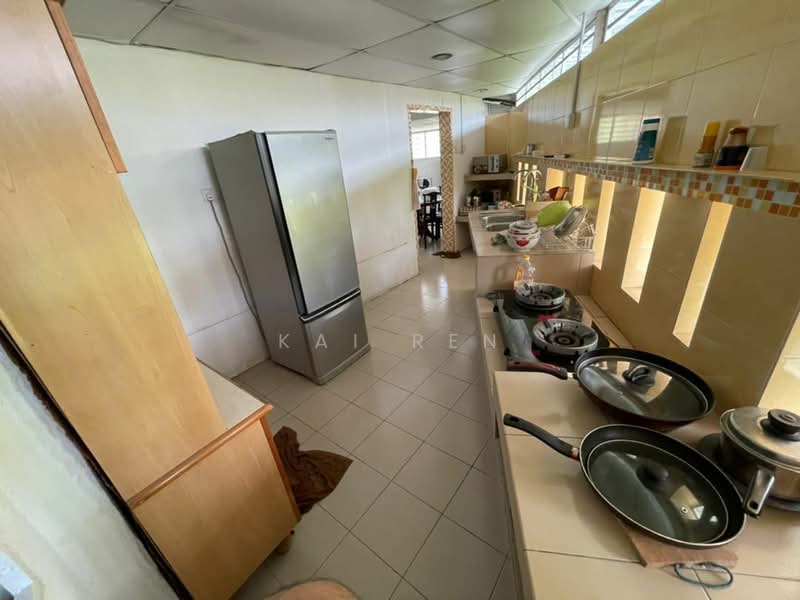 Rumah Teres 3 Tingkat untuk Dijual di Pekan Batu 9 (Cheras) - Kai Ren - Kitchen - PropertyGuru.com.my