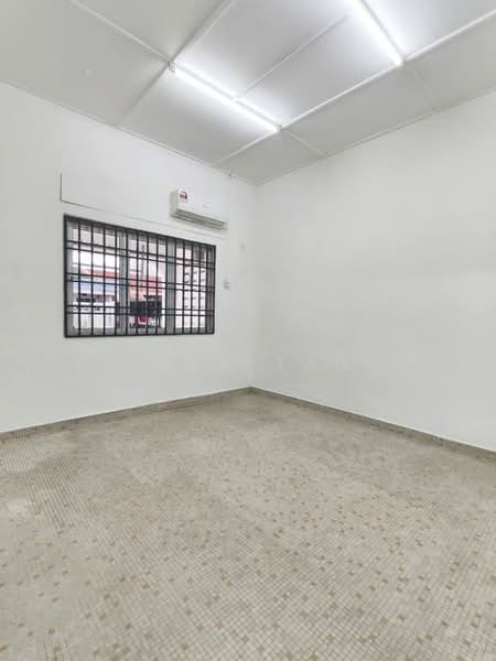 Rumah Teres 1 Tingkat untuk Dijual di Taman Sri Tebrau (Johor Bahru) - Iden Tan - Interior - PropertyGuru.com.my