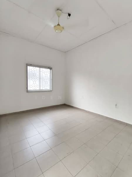 Rumah Teres 1 Tingkat untuk Dijual di Taman Sri Tebrau (Johor Bahru) - Iden Tan - Interior - PropertyGuru.com.my