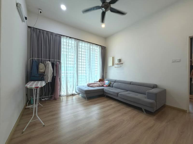 Semi-Detached House for Sale in Bandar Putra (Kulai) - Agnes . - PropertyGuru.com.my