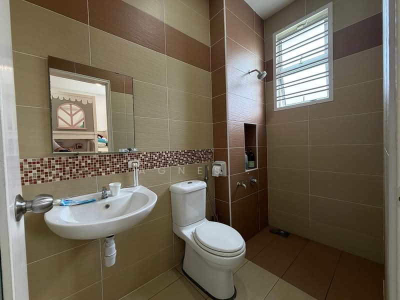 Semi-Detached House for Sale in Bandar Putra (Kulai) - Agnes . - PropertyGuru.com.my