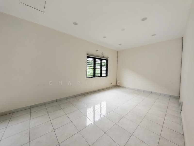 Gudang untuk Disewa di Petaling Jaya (Selangor) - Charlie Gan - PropertyGuru.com.my