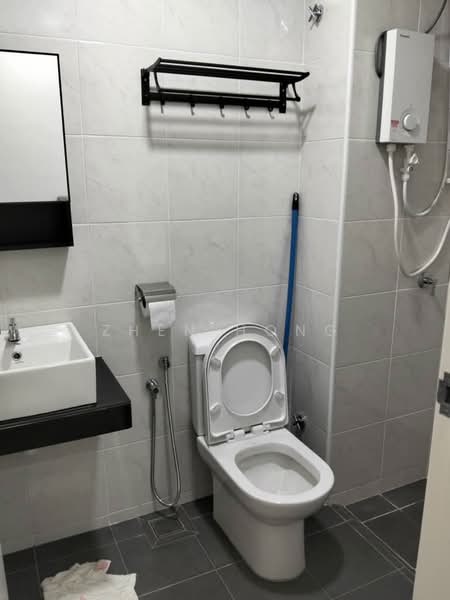 Townhouse for Rent in Bandar Cassia (Batu Kawan) - Zhen Hong - Bathroom - PropertyGuru.com.my