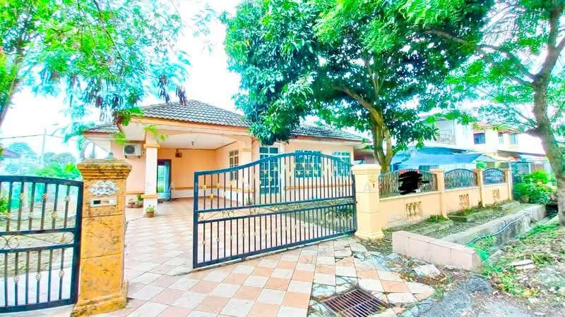 Rumah Teres 2 Tingkat untuk Dijual di Sungai Pelek (Sepang) - Fauzan bin Sahrom - PropertyGuru.com.my