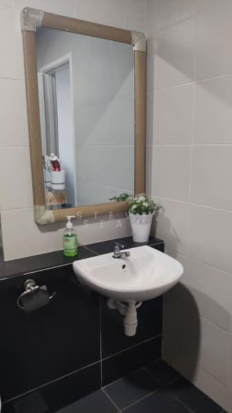 Pangsapuri untuk Dijual di Austin Regency (Pangsapuri Austin Perdana) - Steve Seah - Bathroom - PropertyGuru.com.my