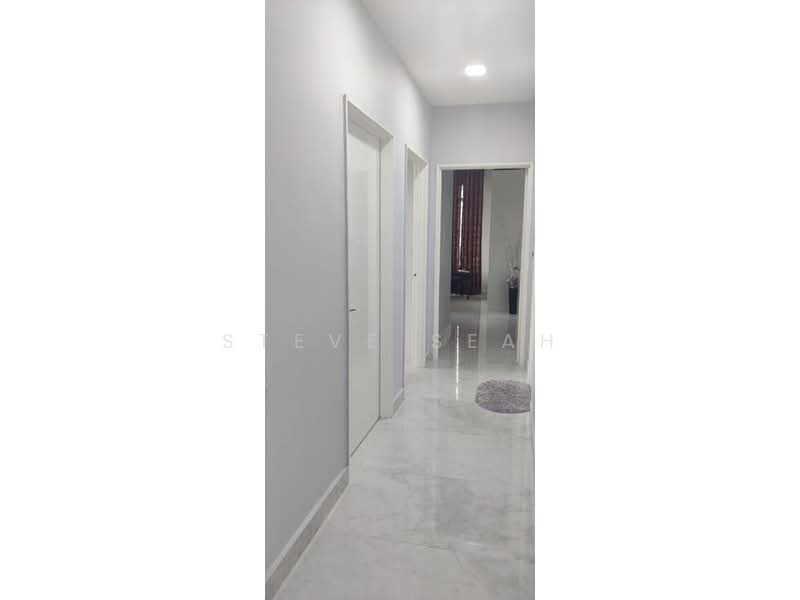 Pangsapuri untuk Dijual di Austin Regency (Pangsapuri Austin Perdana) - Steve Seah - Corridor - PropertyGuru.com.my
