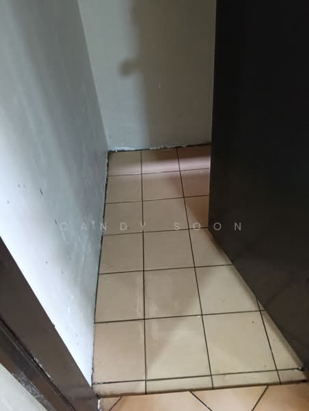 Pangsapuri untuk Dijual di Tiara Beach Resort - Candy Soon - Interior - PropertyGuru.com.my