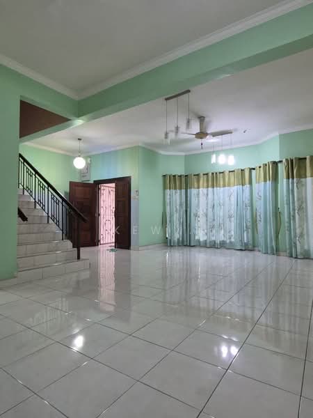 Rumah Teres 2 Tingkat untuk Dijual di Bandar Tun Hussein Onn (Cheras) - Kew . - Living Room - PropertyGuru.com.my