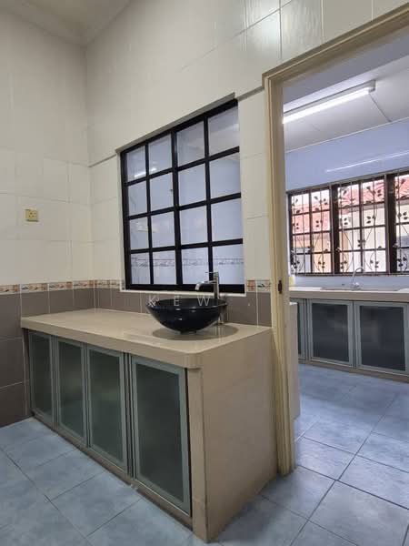 Rumah Teres 2 Tingkat untuk Dijual di Bandar Tun Hussein Onn (Cheras) - Kew . - Kitchen - PropertyGuru.com.my
