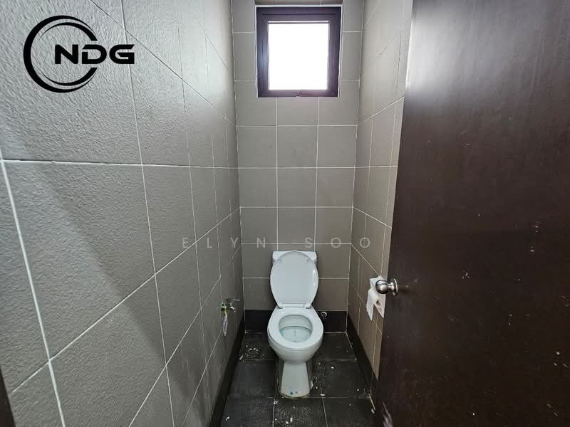 Shop / Office for Rent in Telok Panglima Garang (Selangor) - Elyn Soo - Bathroom - PropertyGuru.com.my