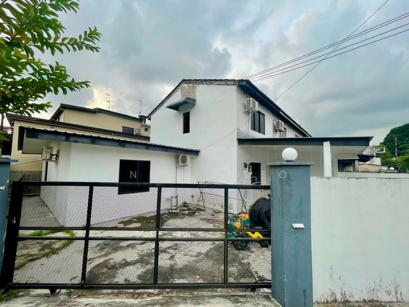 Rumah Teres 2 Tingkat untuk Dijual di Taman Desa Cemerlang (Ulu Tiram) - Andrew Teo - Exterior - PropertyGuru.com.my