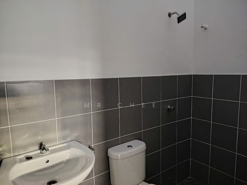 Terraced House for Sale in Ipoh (Perak) - Mr Chee - Bathroom - PropertyGuru.com.my