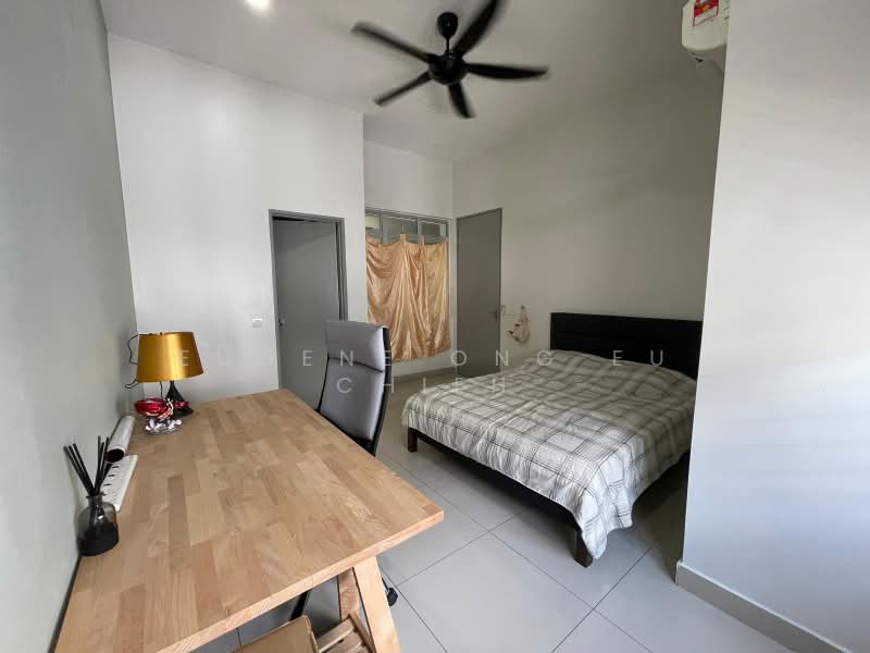 2-storey Terraced House for Rent in Kota Kemuning (Shah Alam) - Eugene Ong Eu chieh - Bedroom - PropertyGuru.com.my