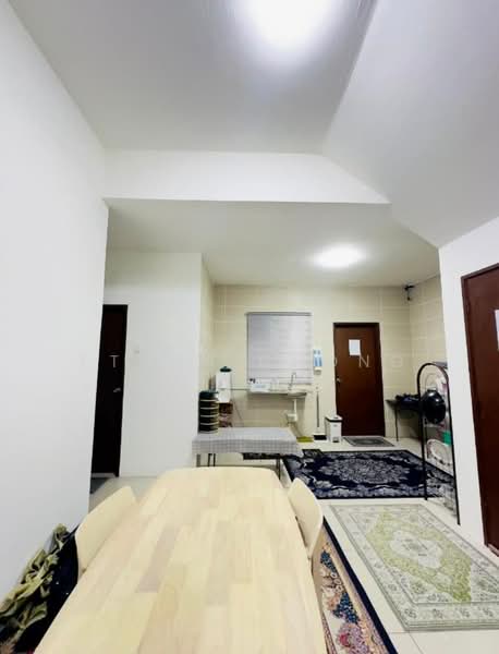 Rumah Berkembar untuk Disewa di Taman Desiran Bayu (Puchong) - Ethan Chong - Dining Room - PropertyGuru.com.my