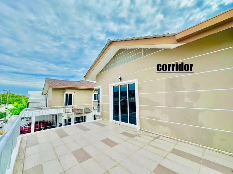 Rumah Berkembar untuk Disewa di Taman Desiran Bayu (Puchong) - Ethan Chong - Corridor - PropertyGuru.com.my