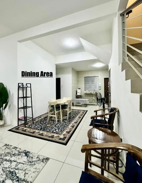 Rumah Berkembar untuk Disewa di Taman Desiran Bayu (Puchong) - Ethan Chong - Dining Room - PropertyGuru.com.my