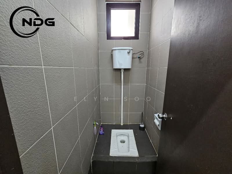 Shop for Rent in Bandar Tropicana Aman (Telok Panglima Garang) - Elyn Soo - Bathroom - PropertyGuru.com.my
