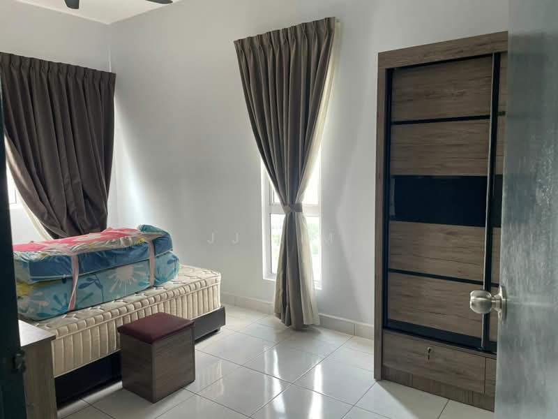 Kondominium untuk Disewa di Residensi Lanai - JJ Lim - Bedroom - PropertyGuru.com.my