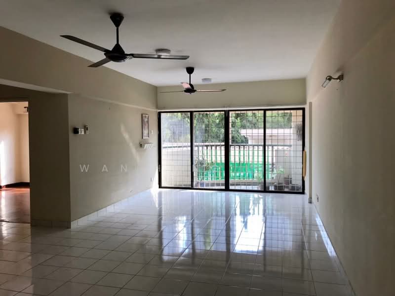 Apartment for Sale at Anjung Hijau (Greenfields) - Wan Hung Liew - Living Room - PropertyGuru.com.my