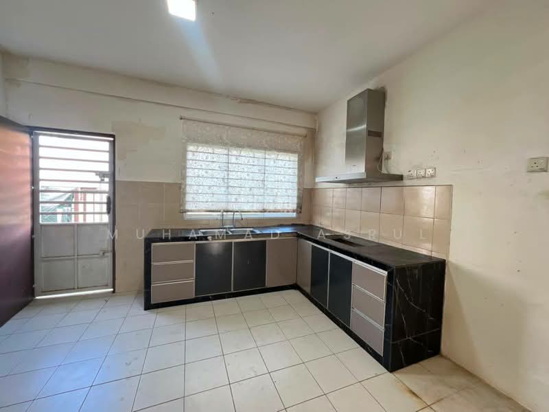 Rumah Teres 2 Tingkat untuk Dijual di Taman Scientex Pasir Gudang (Pasir Gudang) - Muhamad Asrul - Kitchen - PropertyGuru.com.my