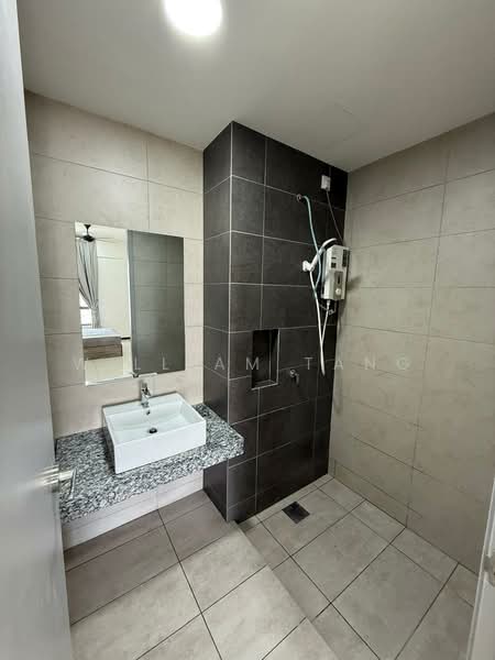 Servis Apartment untuk Disewa di Luminari - William Tang - Bathroom - PropertyGuru.com.my