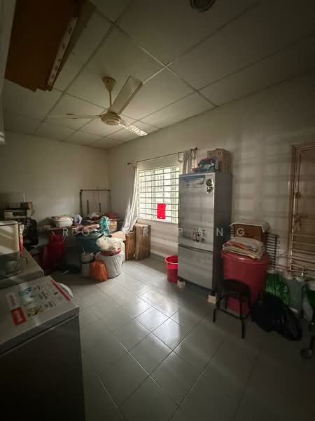 Rumah Teres 2 Tingkat untuk Dijual di Taman Taming Jaya (Balakong) - Roger Pang - Kitchen - PropertyGuru.com.my