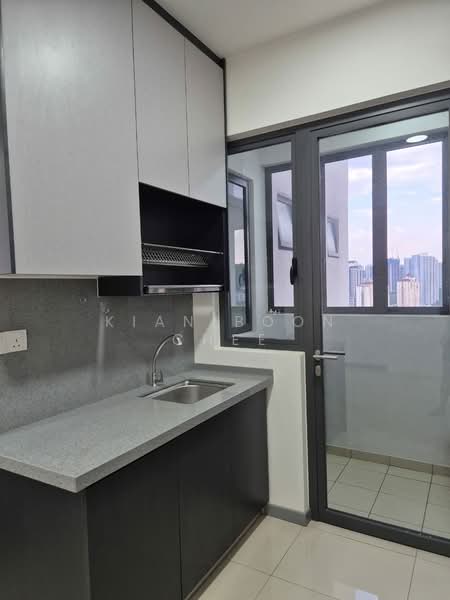Servis Apartment untuk Dijual di United Point (Residensi Berpadu) - Kian Boon Chee - Kitchen - PropertyGuru.com.my